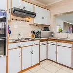 Lovely Backpackers Accommodation