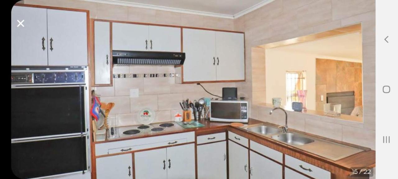Holiday home Lovely Backpackers *